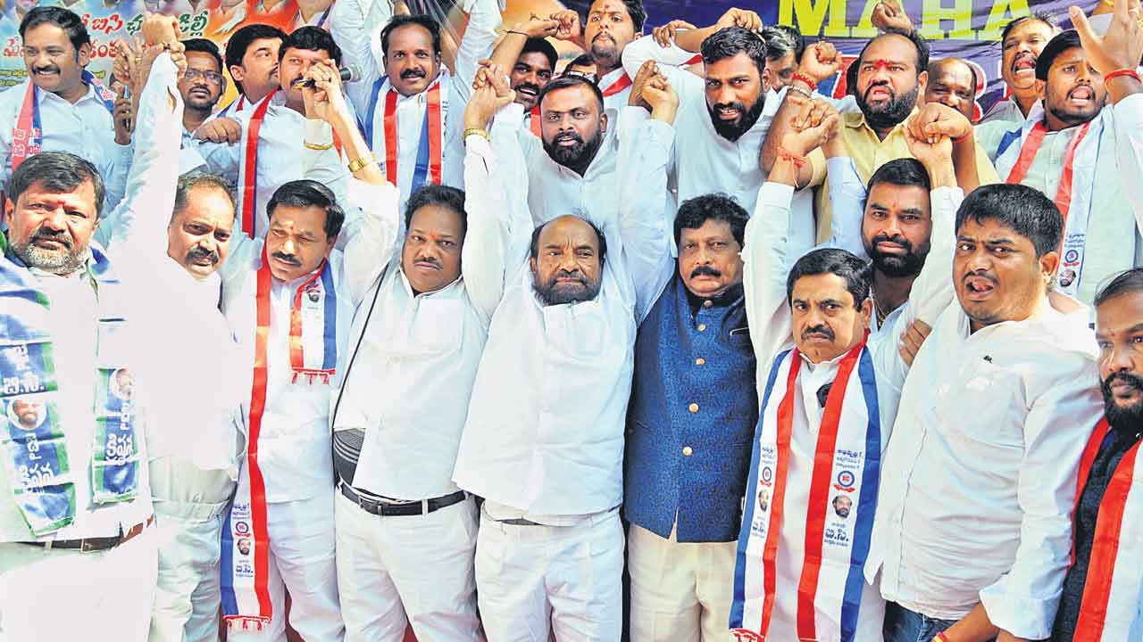 బీసీలకు కేంద్రం అన్యాయం చేస్తున్నది