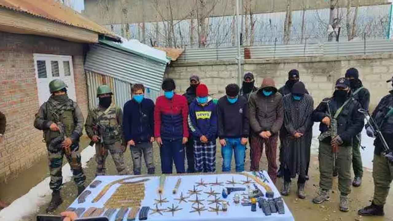 ఉగ్రకుట్ర భగ్నం..