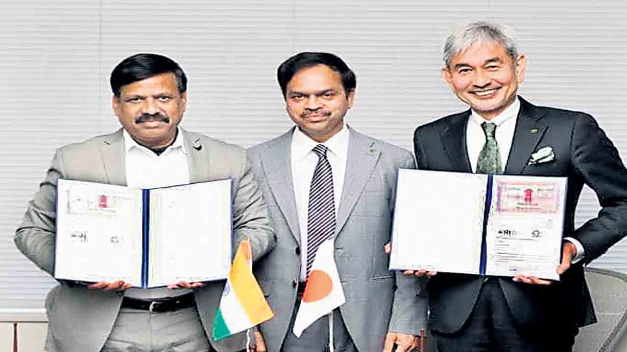 జపాన్‌కు ఓయూ విద్యార్థులు