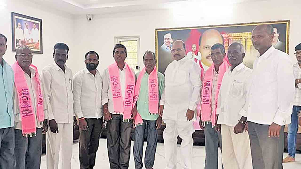 ప్రభుత్వ పథకాలు దేశానికే ఆదర్శం