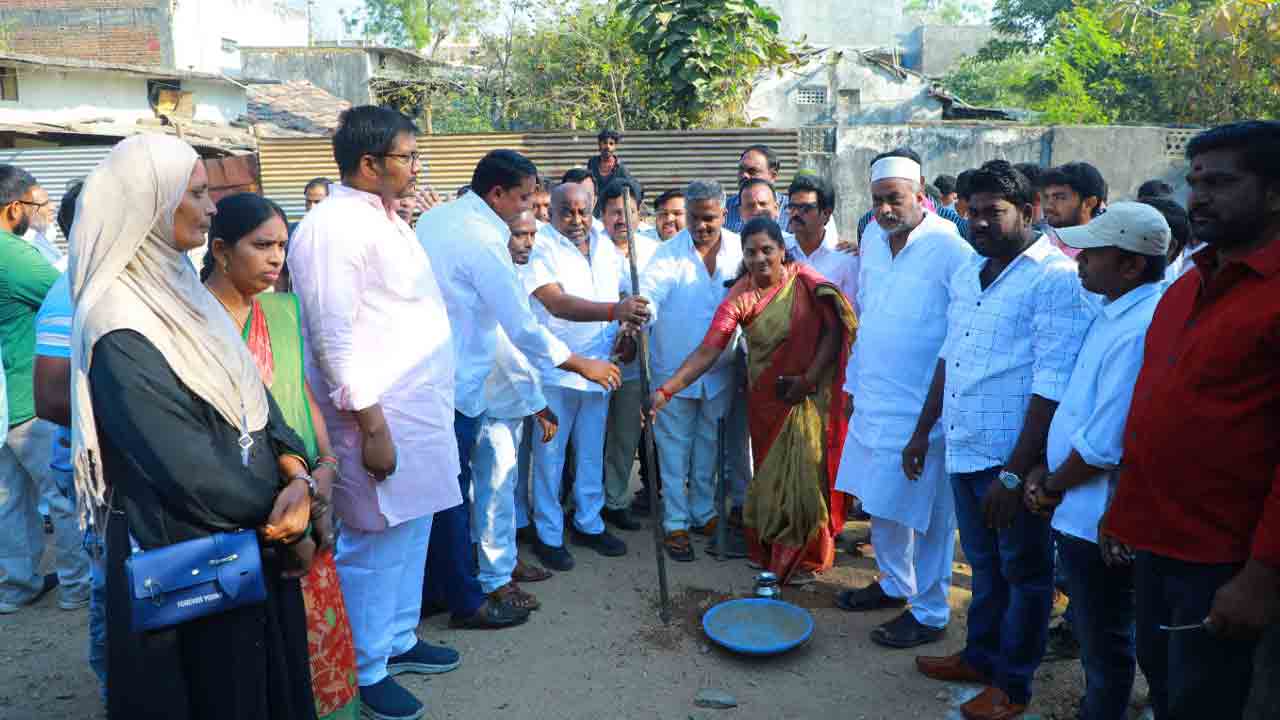 ఏండ్లనాటి సమస్యలకు పరిష్కారం
