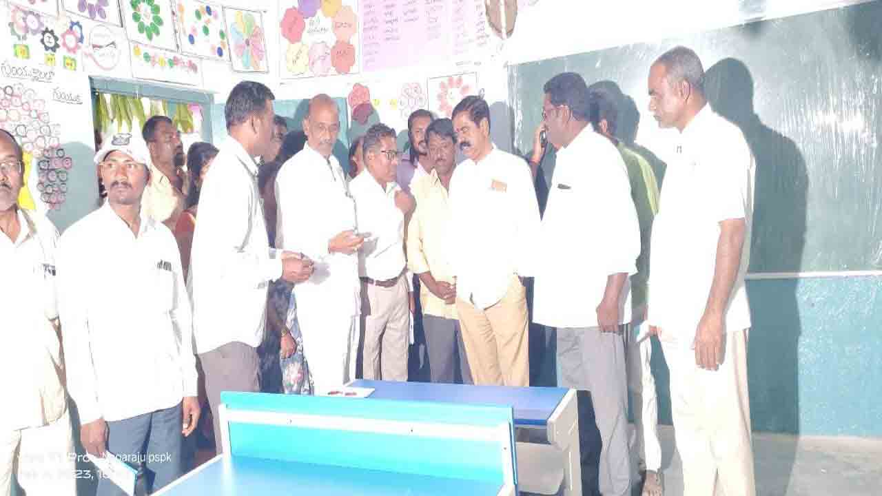 కార్పొరేట్‌ స్థాయి విద్యను అందించడమే ప్రభుత్వ లక్ష్యం