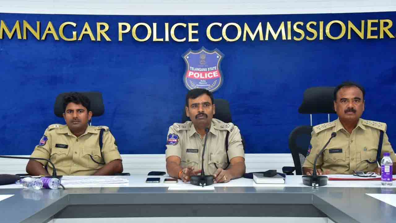 రిసెప్షన్‌ అధికారులు మెరుగైన సేవలందించాలి