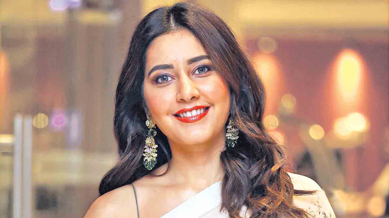 Rashi Khanna | పబ్లిక్‌ ఫిగర్‌ను కాబట్టే విమర్శిస్తారు,, ట్రోలింగ్స్‌పై స్పందించిన రాశీఖన్నా