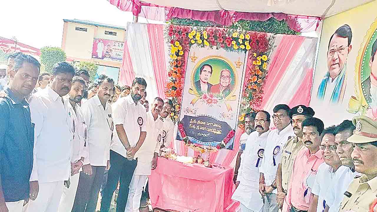 అట్టహాసంగా ప్రో కబడ్డీ టోర్నీ ప్రారంభం