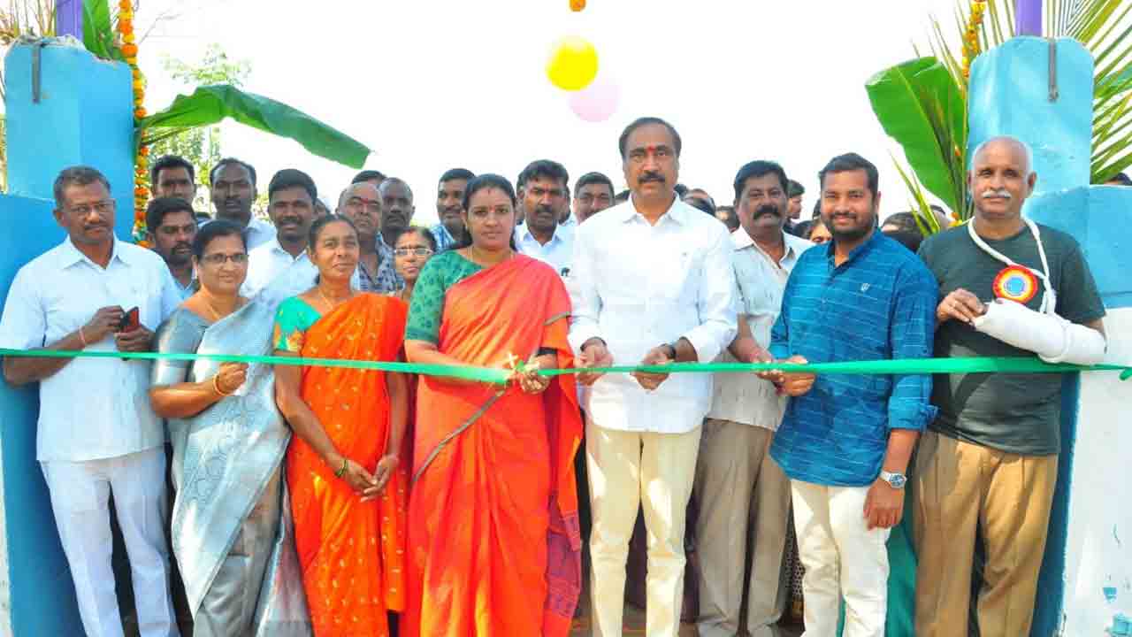 విద్యారంగానికి పెద్దపీట