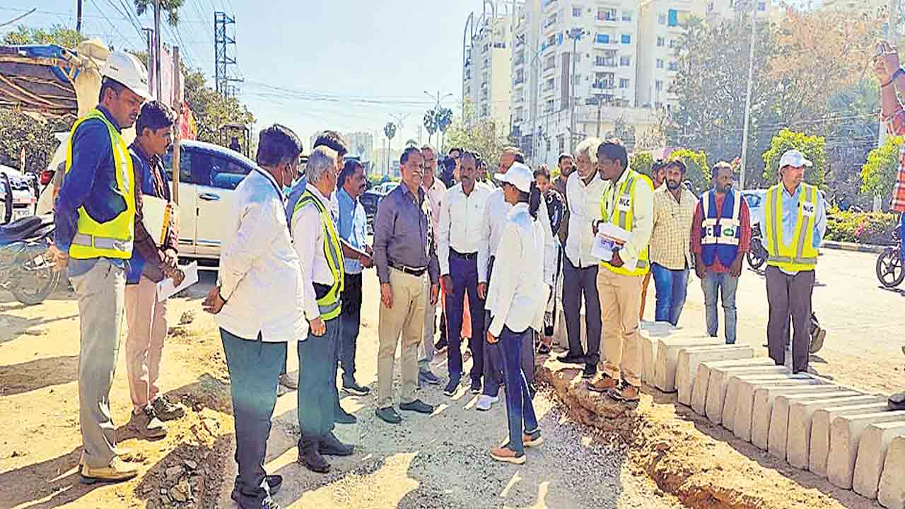 ముమ్మరంగా మోడల్‌ కారిడార్‌