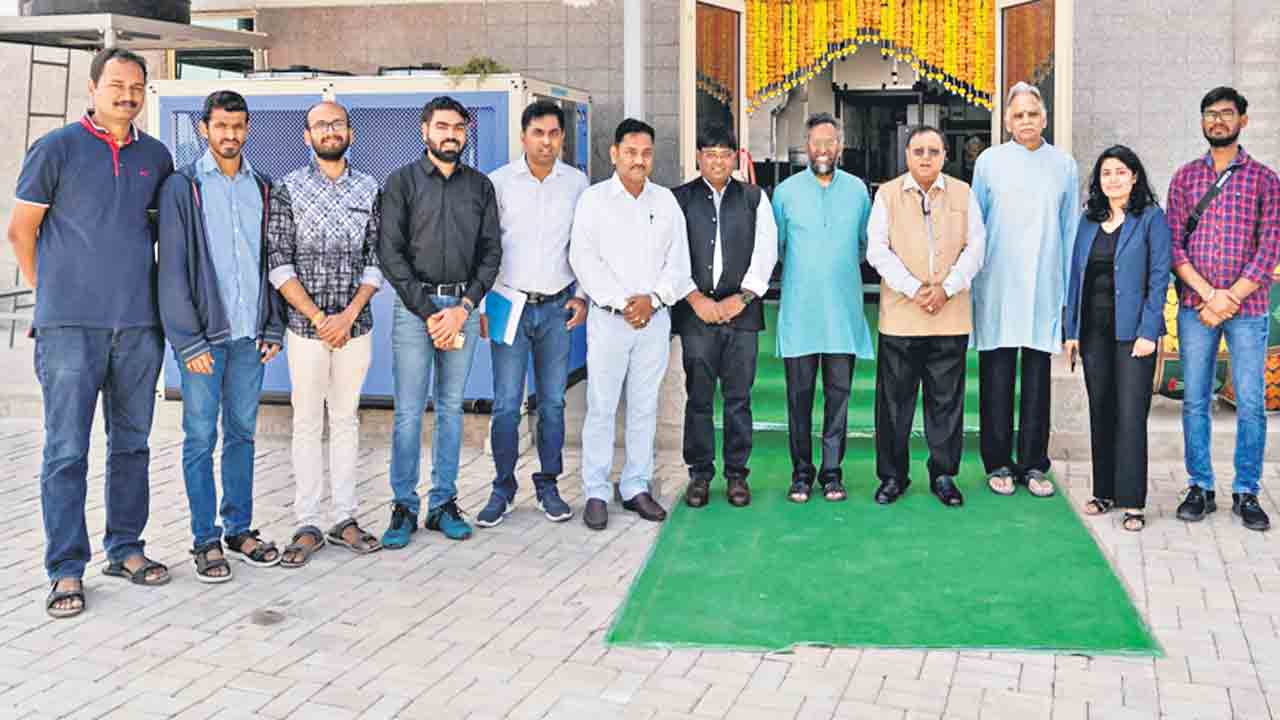 ఐఐటీ రెయిన్‌ డ్రాప్‌ రిసెర్చ్‌ సెంటర్‌ సూపర్‌