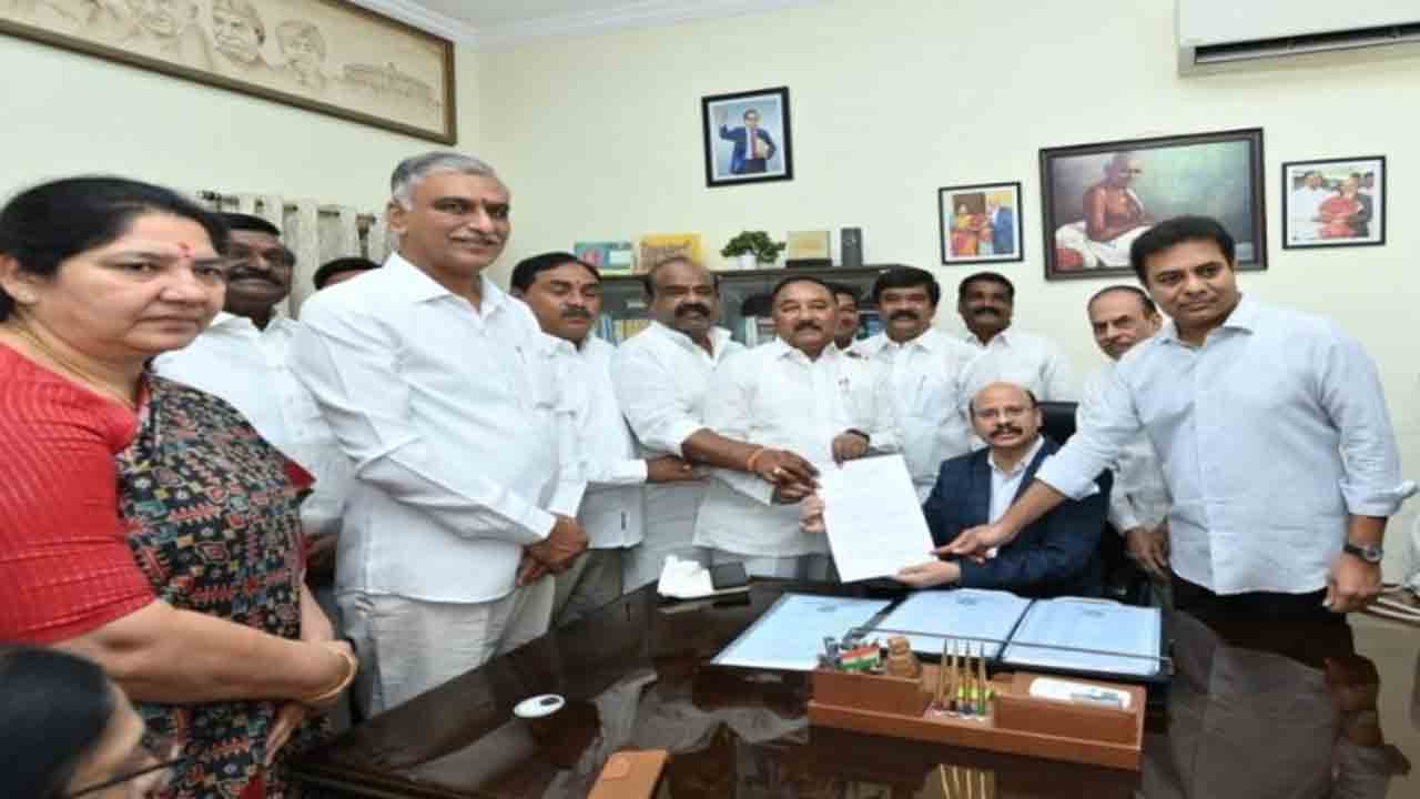 మండలి డిప్యూటీ చైర్మన్‌ పదవికి బండా ప్రకాశ్‌ నామినేషన్‌