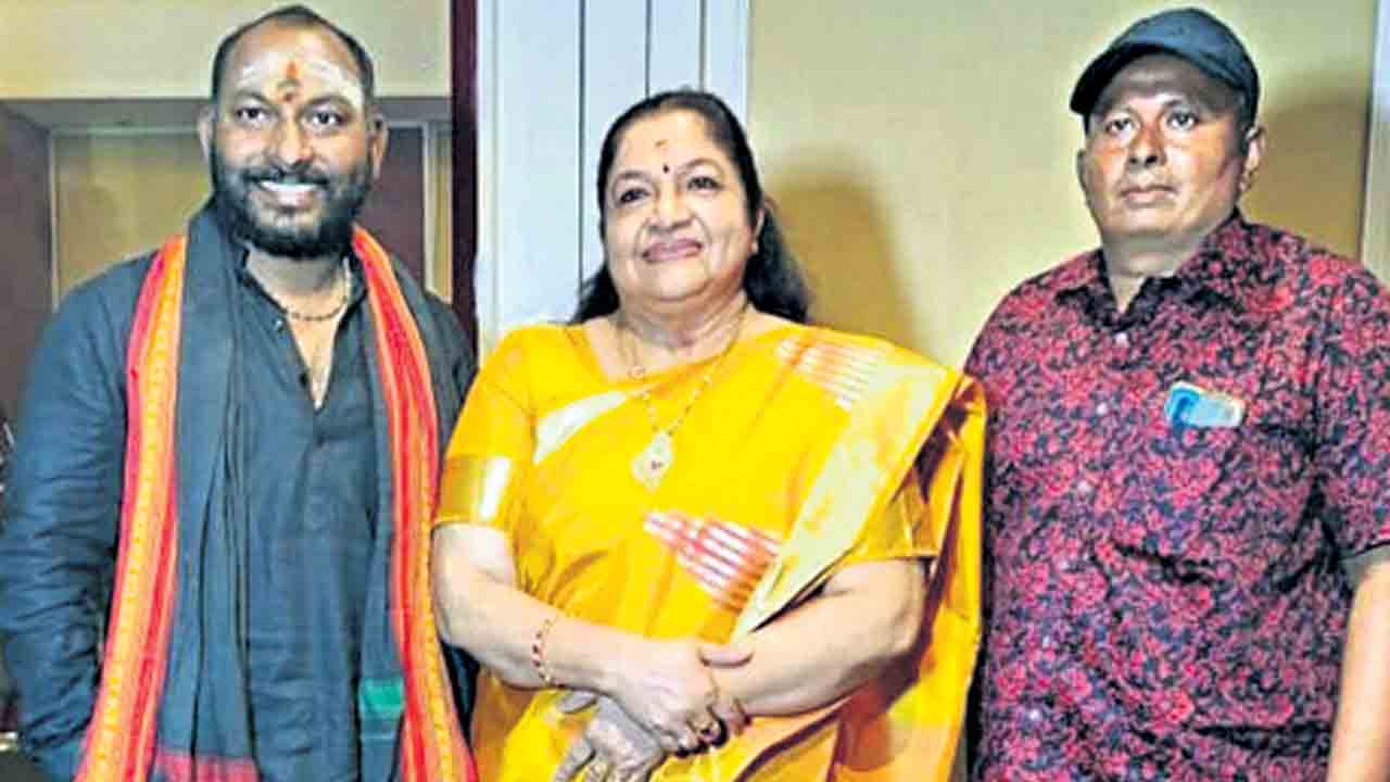 ఊహకు అందనిది