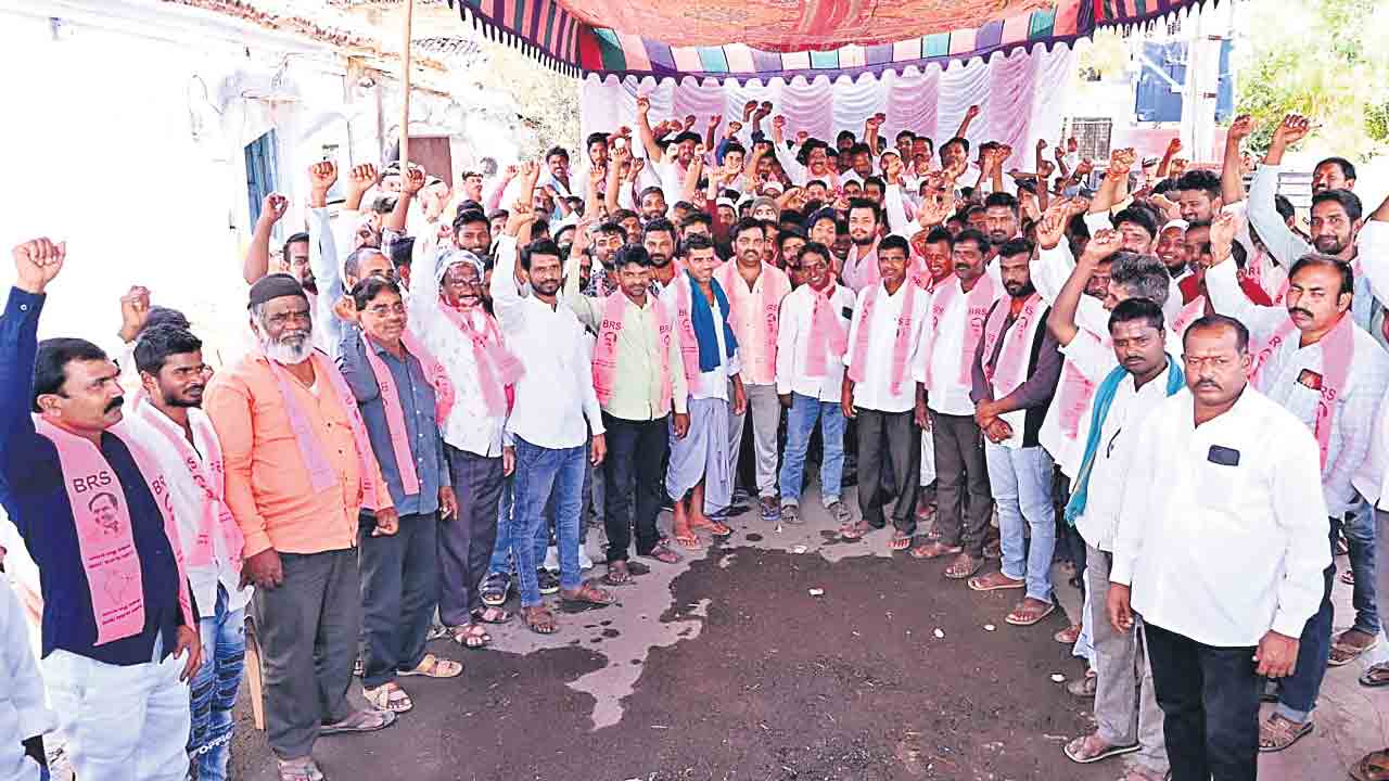 మోదీ, అదానీ కలిస్తేనే ప్రధాని