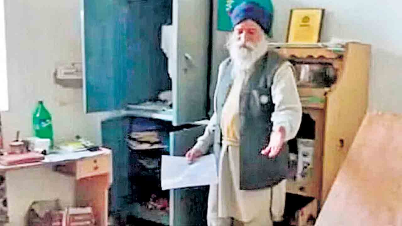 రైతు నేతలపై సీబీఐ దాడులు