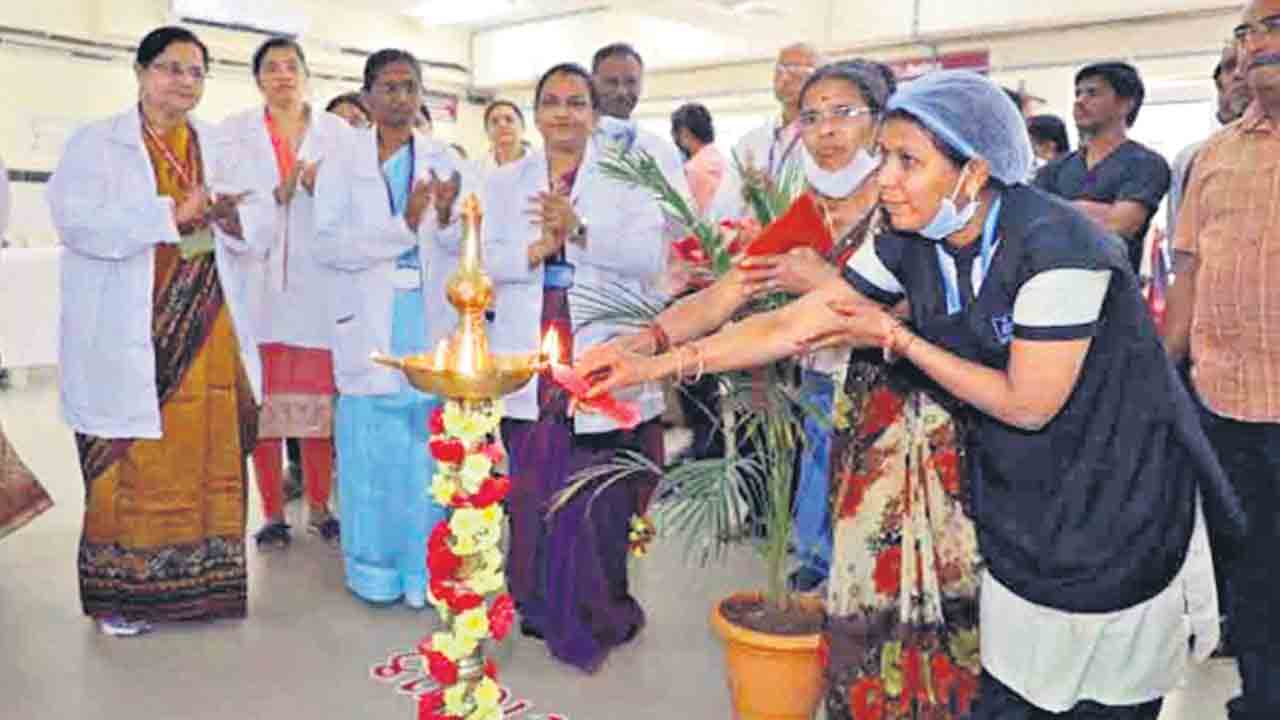 వృద్ధులకు ఇంటివద్దకే మందులు