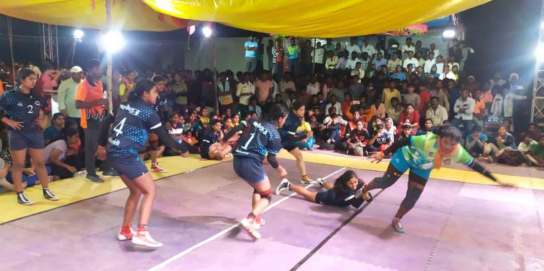 హోరాహోరీగా మహిళా కబడ్డీ