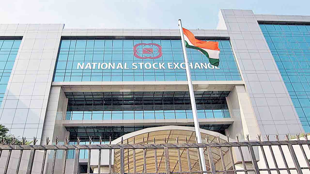 అదానీ షేర్లపై ఎన్‌ఎస్‌ఈ అదనపు నిఘా