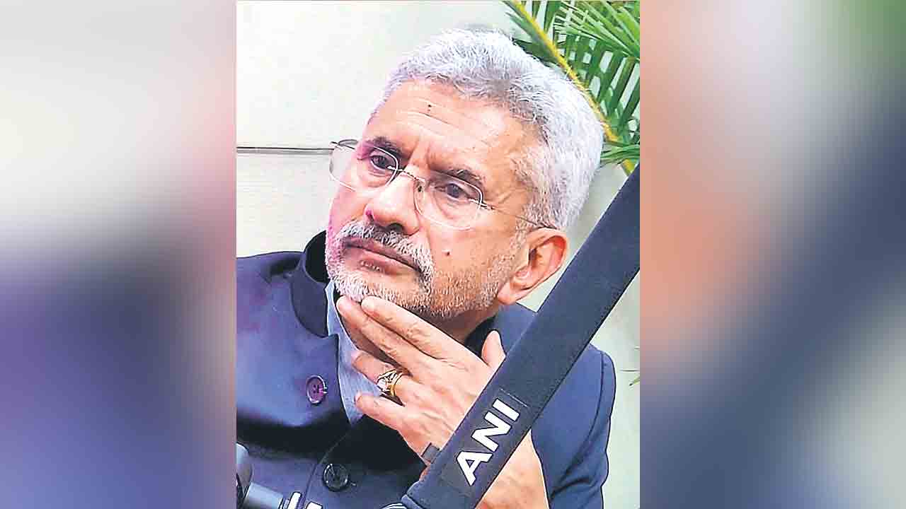 ఇందిరాగాంధీ నా తండ్రిని తొలగించారు