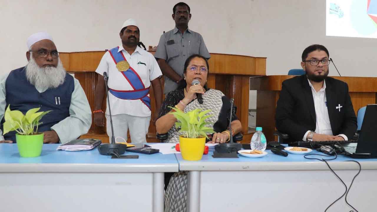 నగరాన్ని కాలుష్య రహితంగా తీర్చిదిద్దాలి