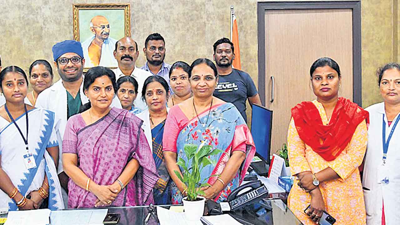 సచివాలయంలో 1240 మందికి కంటి పరీక్షలు