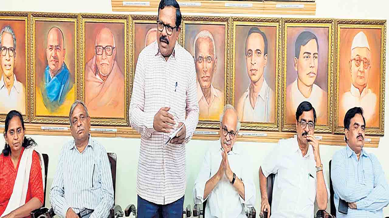 తెలుగు భాష అమలు రాష్ట్ర ప్రభుత్వ లక్ష్యం