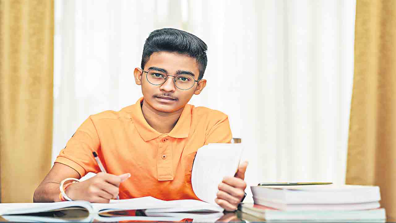 TS EAMCET  | ఇంటర్‌ విద్యార్థులకు గుడ్‌న్యూస్‌..  ఎంసెట్‌ సిలబస్‌ తగ్గింపు