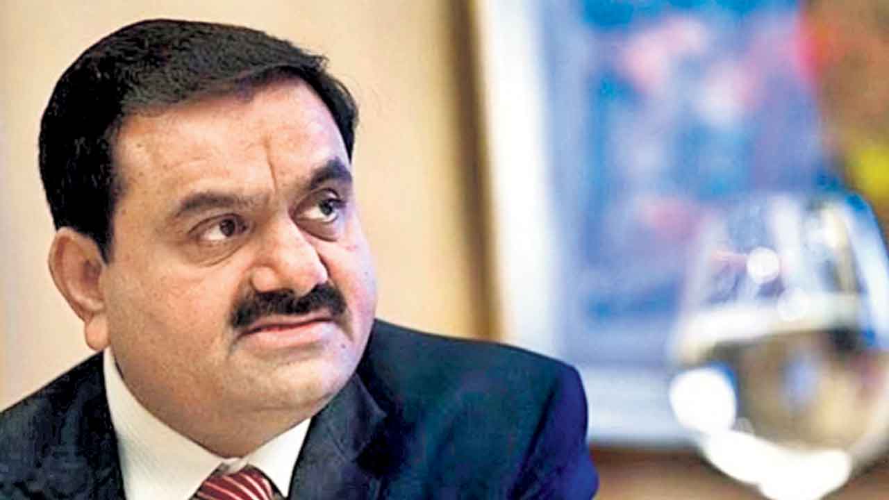 అగస్టా స్కాం.. అదానీ మాయం