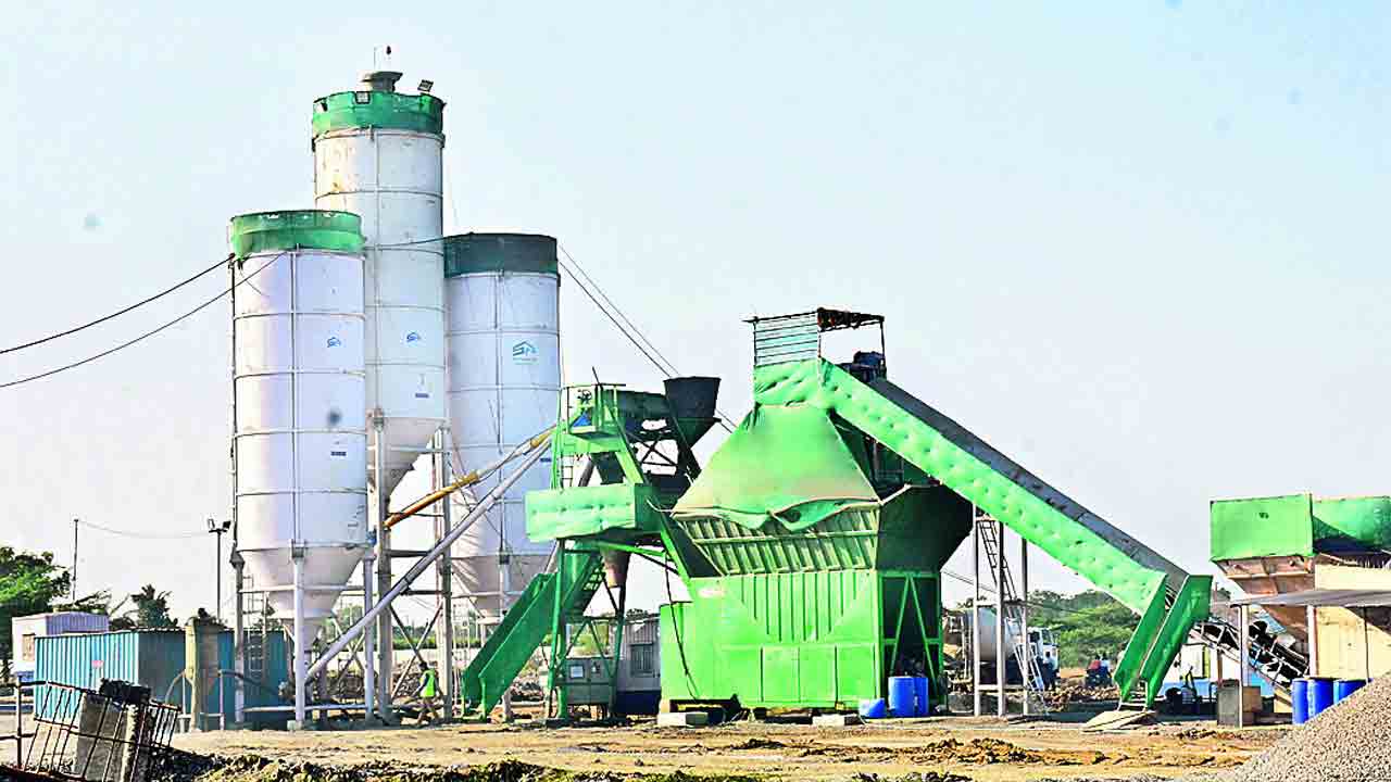 మెగా పార్కులో ట్రీట్‌మెంట్‌ ప్లాంట్‌