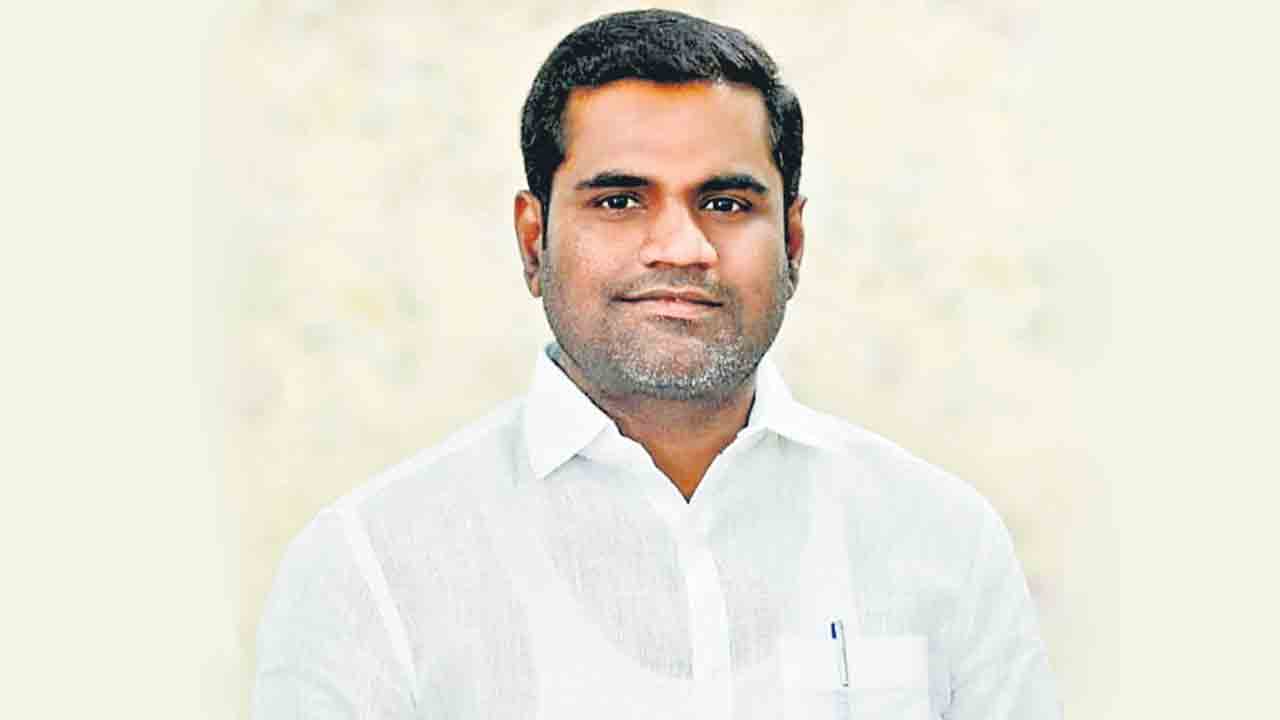 ఆకాంక్షలకు అనుగుణంగా క్రీడలకు రాష్ట్ర ప్రభుత్వం పెద్దపీట