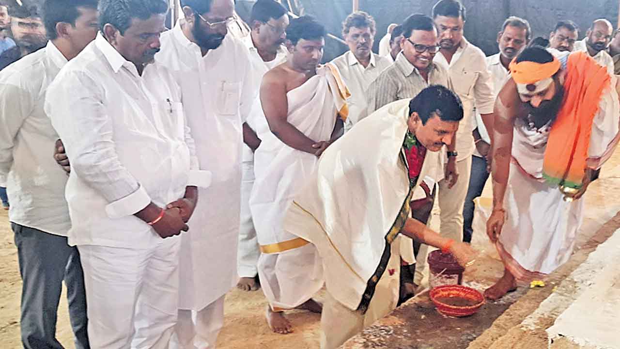 మహాశివరాత్రి వేడుకలకు సర్వం సిద్ధం