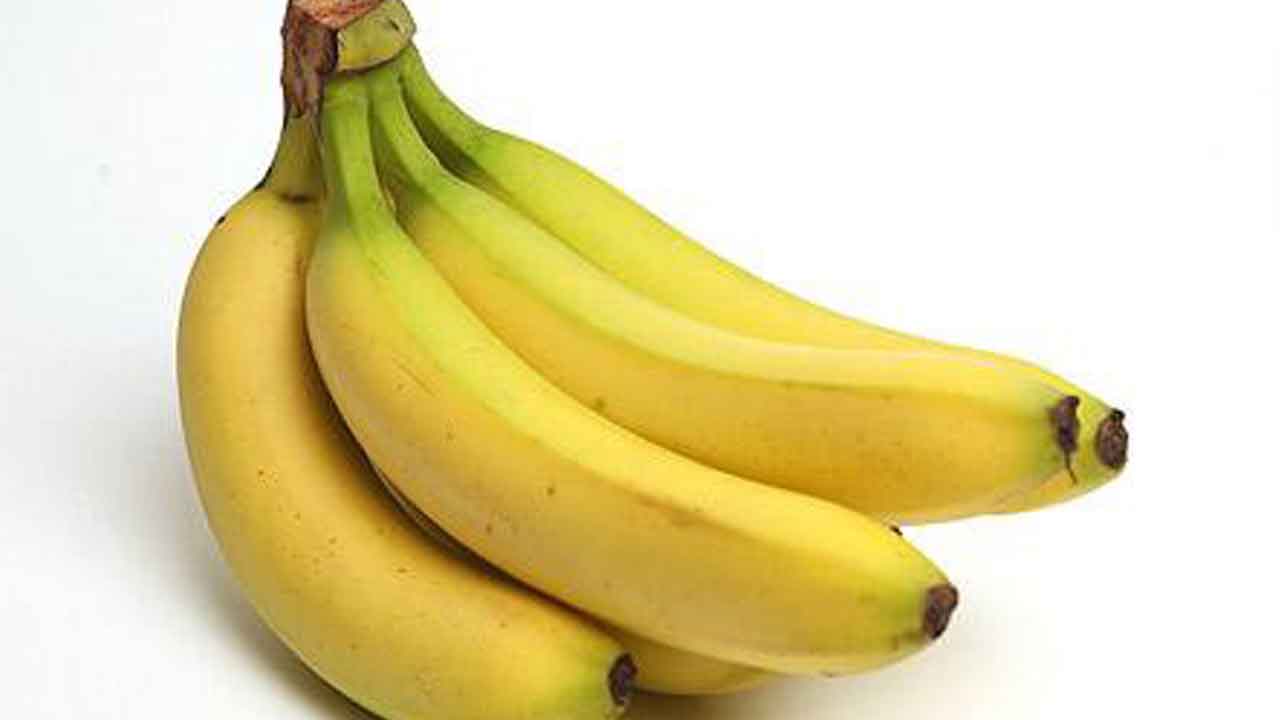 పది విద్యార్థులకు సాయంత్రం స్నాక్స్‌