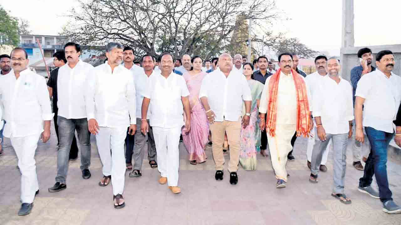 ధర్మాన్ని కాపాడే నిజమైన హిందువు కేసీఆర్‌