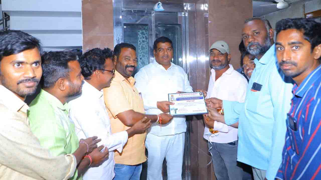 విగ్రహ ప్రతిష్ఠాపన మహోత్సవానికి ఆహ్వానం