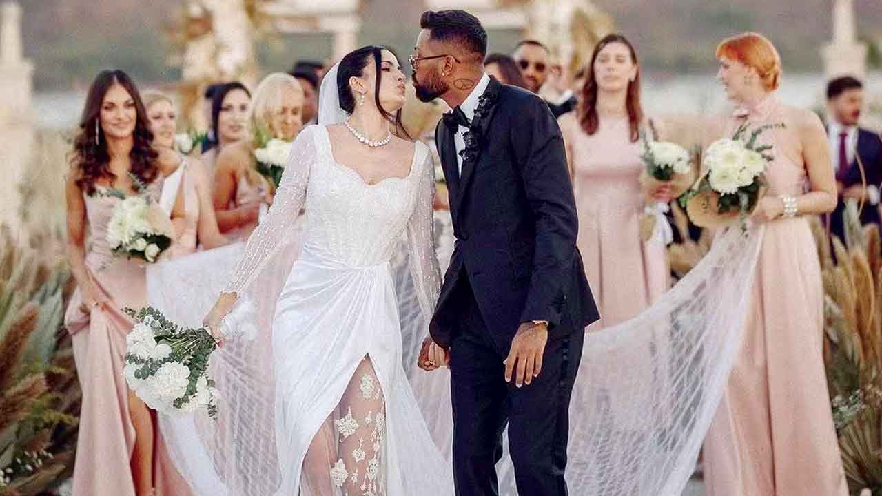 ఔను మళ్లీ పెండ్లి చేసుకున్నారు