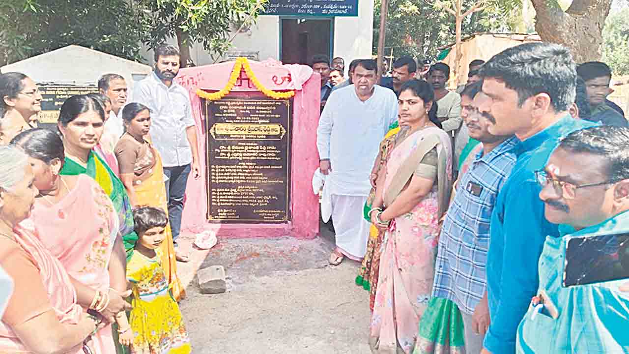స్వరాష్ట్రంలోనే గ్రామాల అభివృద్ధి