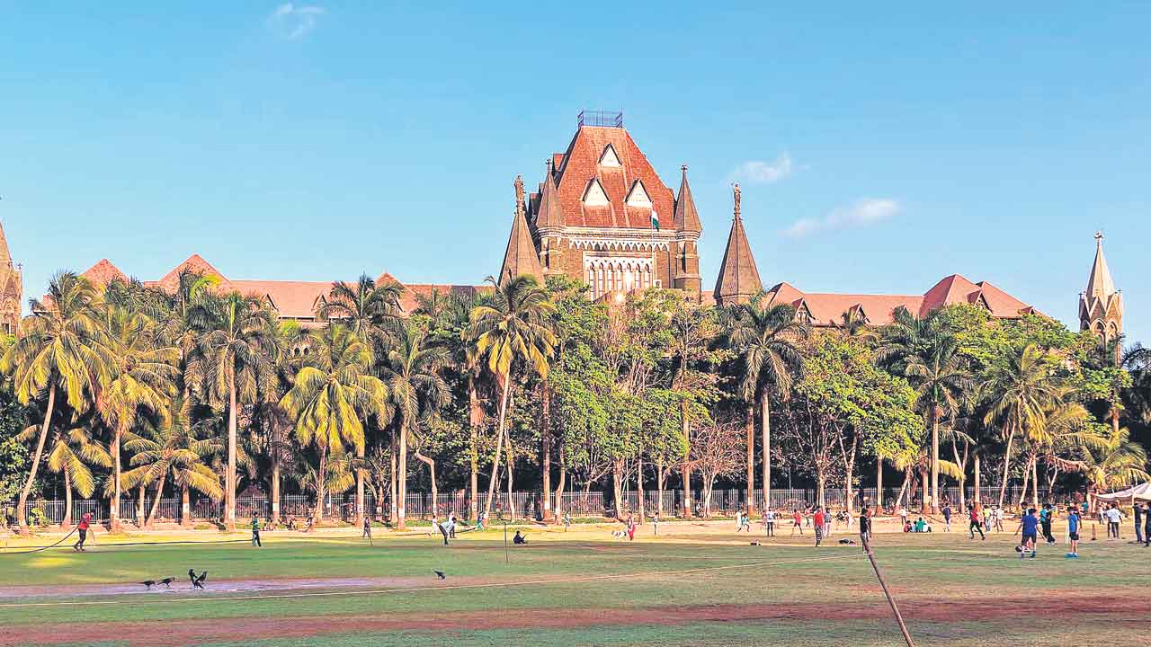 సుప్రీంకోర్టు విశ్వసనీయత ఆకాశమంత