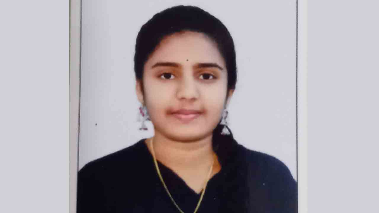 యూత్‌ పార్లమెంట్‌ ఫెస్టివల్‌కు కృతికా