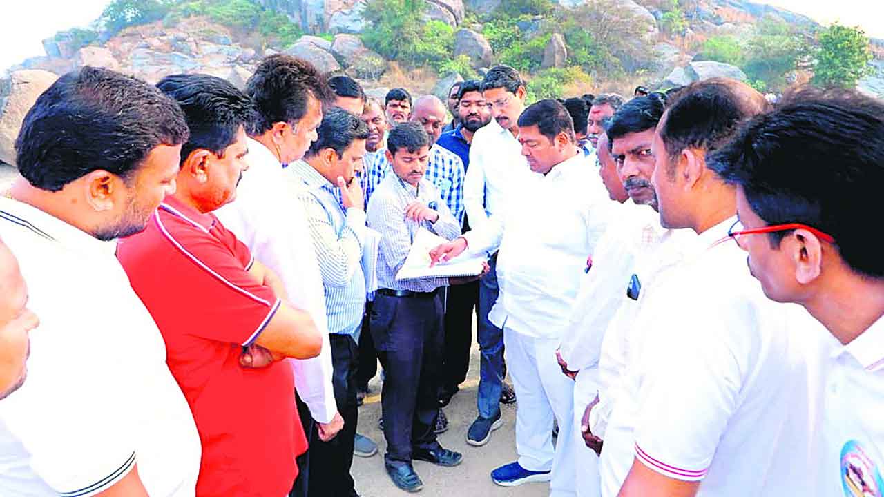 గుర్తుండేలా ‘బండ్‌’ అభివృద్ధ్ధి