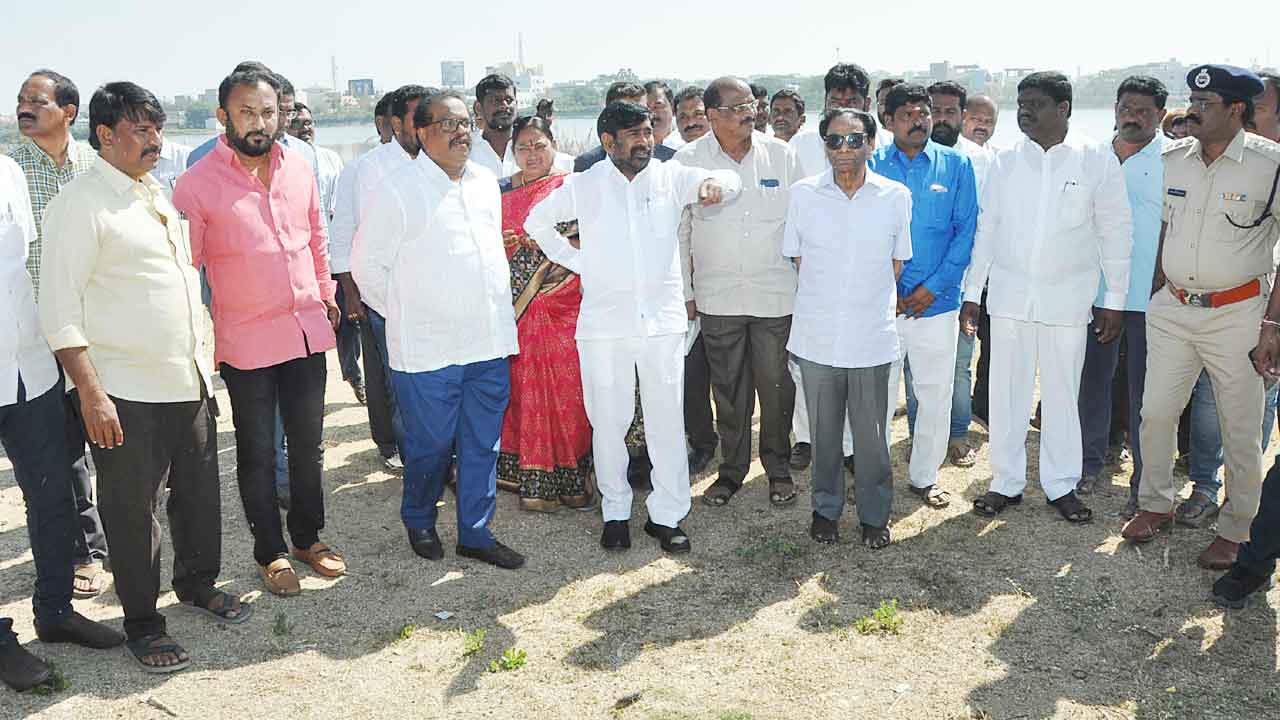 సూర్యాపేటలో శిల్పారామం