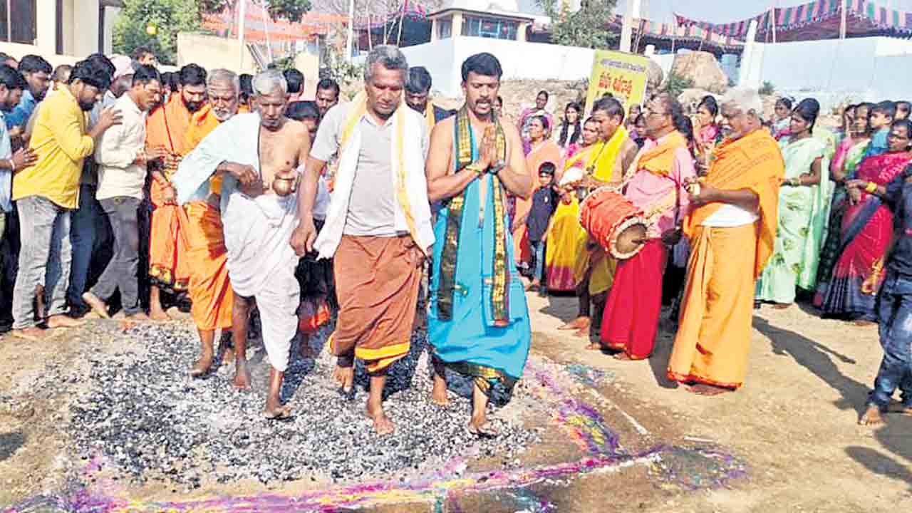శివయ్య సేవలో..