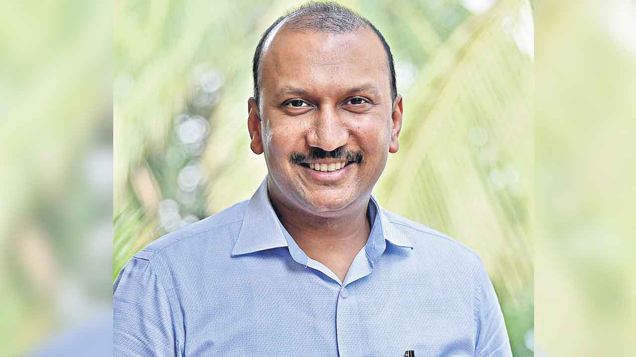 రెవెన్యూ ముఖ్య కార్యదర్శిగా నవీన్‌ మిట్టల్‌