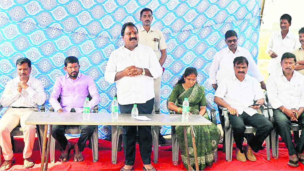 బడ్జెట్‌లో తెలంగాణకు మొండి చెయ్యి