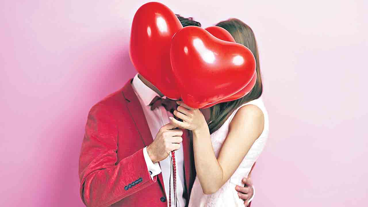 థాయిలాండ్‌లో 9.5 కోట్ల కండోమ్స్‌ ఫ్రీ