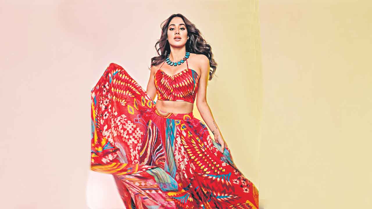 అమ్మ పోలిక!