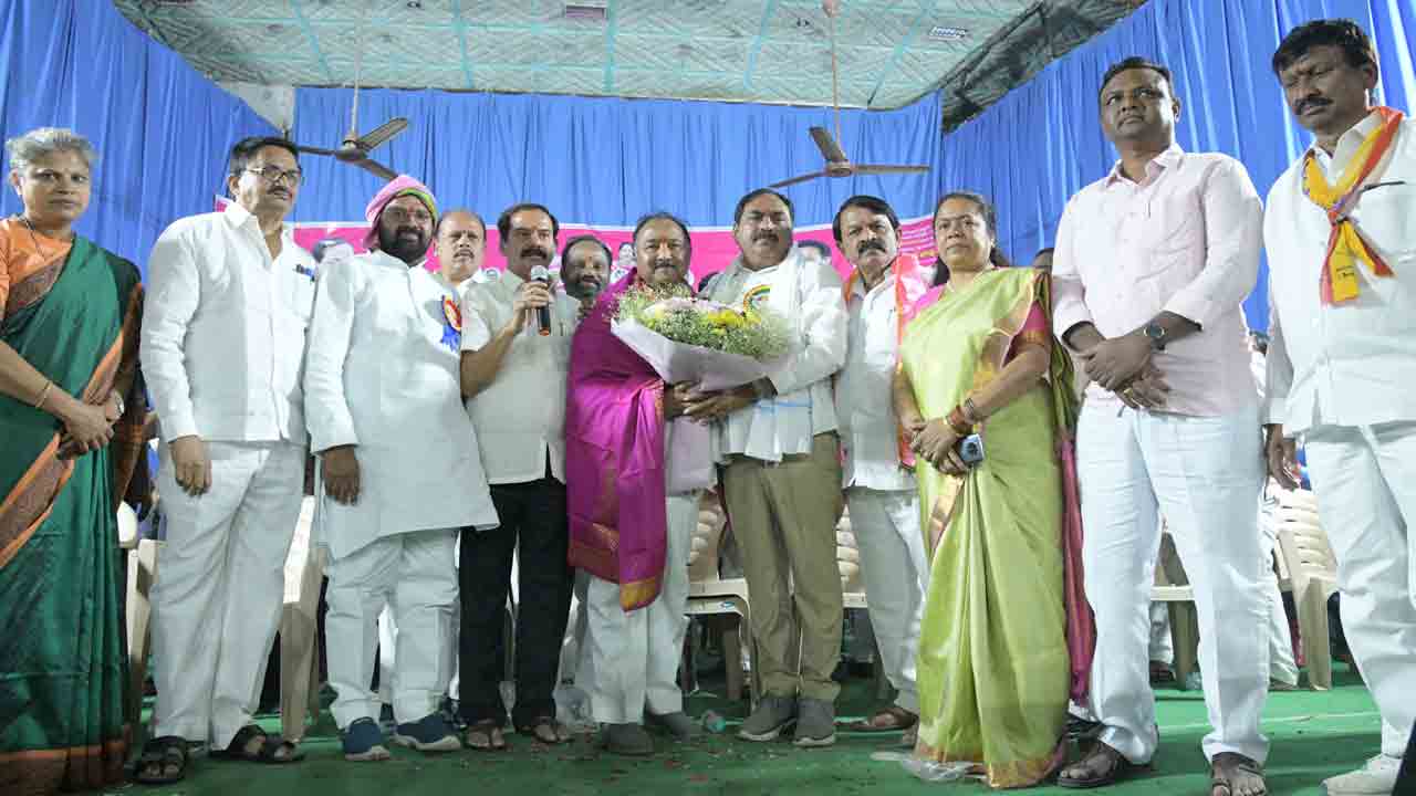 Minister Errabelli Dayakar Rao | కేసీఆర్ సీఎం అయిన తర్వాత వెనుకబడిన తరగతుల వారికి గౌరవం : మంత్రి ఎర్రబెల్లి