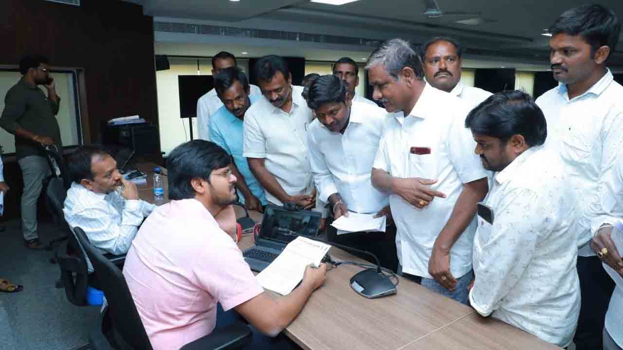 సమస్యల సత్వర పరిష్కారానికి..