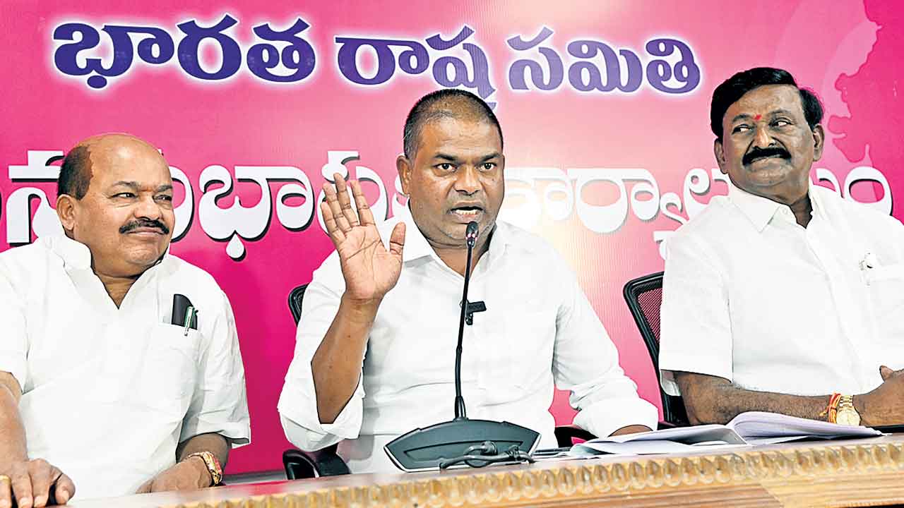 అర్వింద్‌.. అభివృద్ధిపై చర్చకు సిద్ధమా?