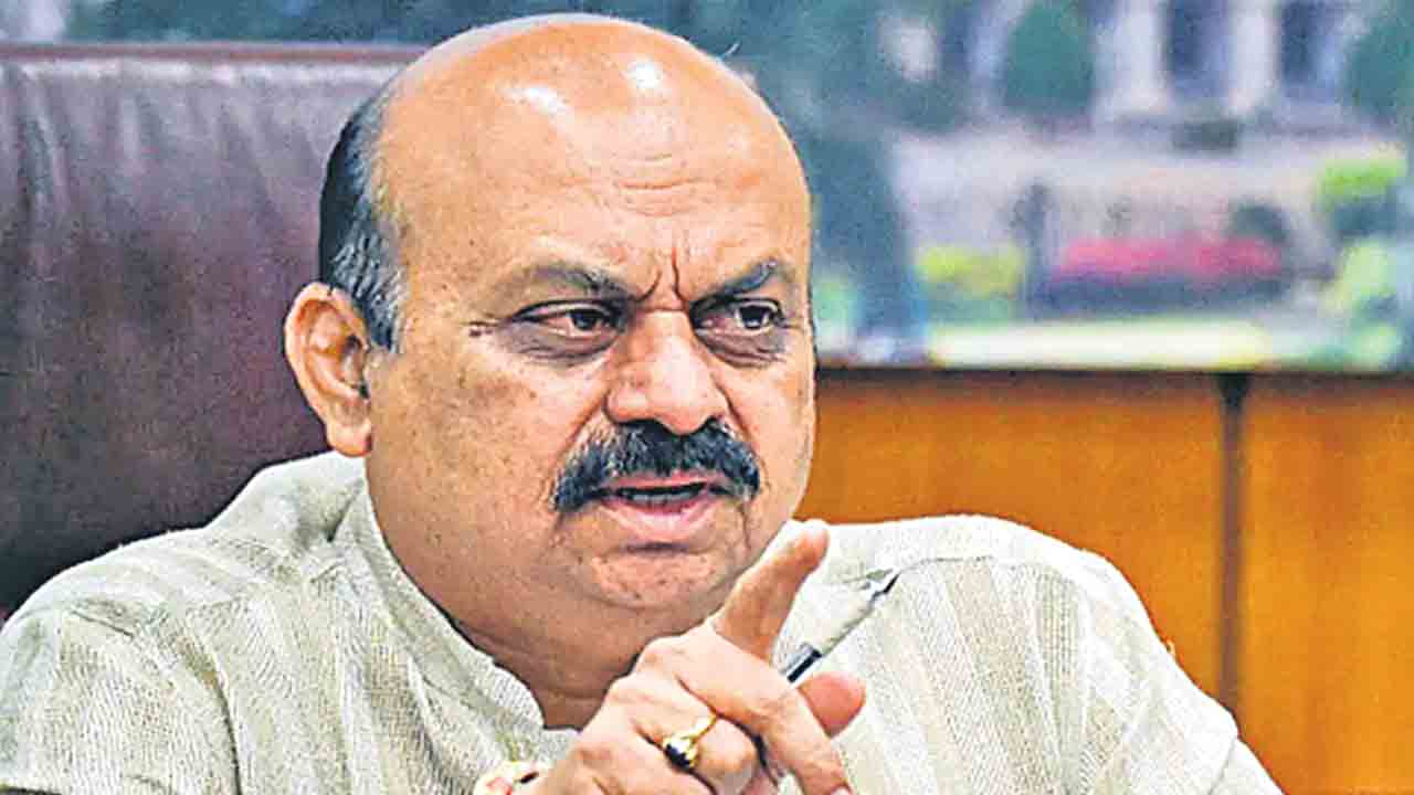 Karnataka | BSNL కాదు.. జియో సిమ్‌లే వాడాలి.. పోలీసులకు కర్ణాటక సర్కార్‌ హుకుం