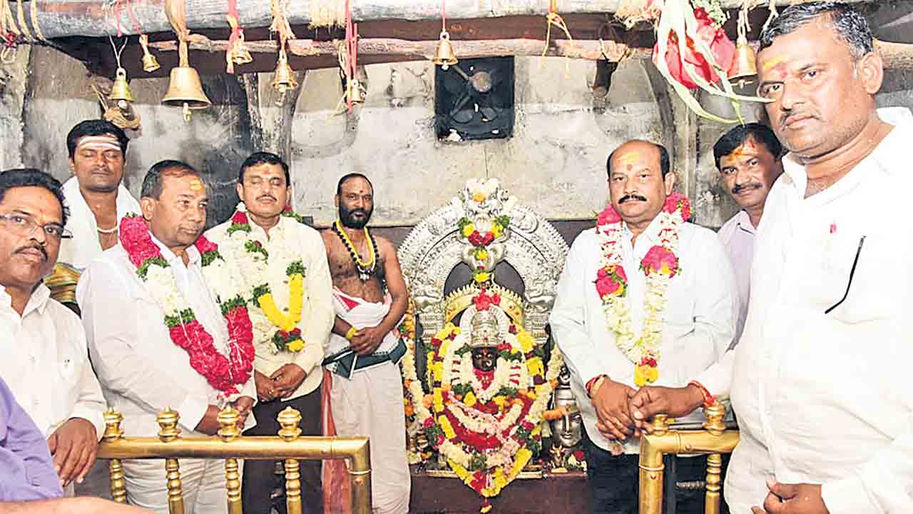 కేతకీ జాతర ఘనంగా నిర్వహించాలి