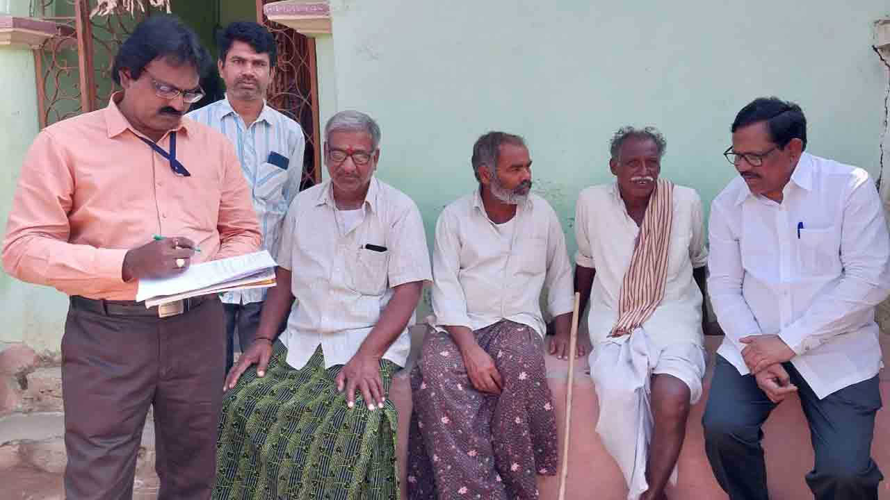 ప్రతీ విద్యార్థి ఒక చరిత్రకారుడుకావాలి