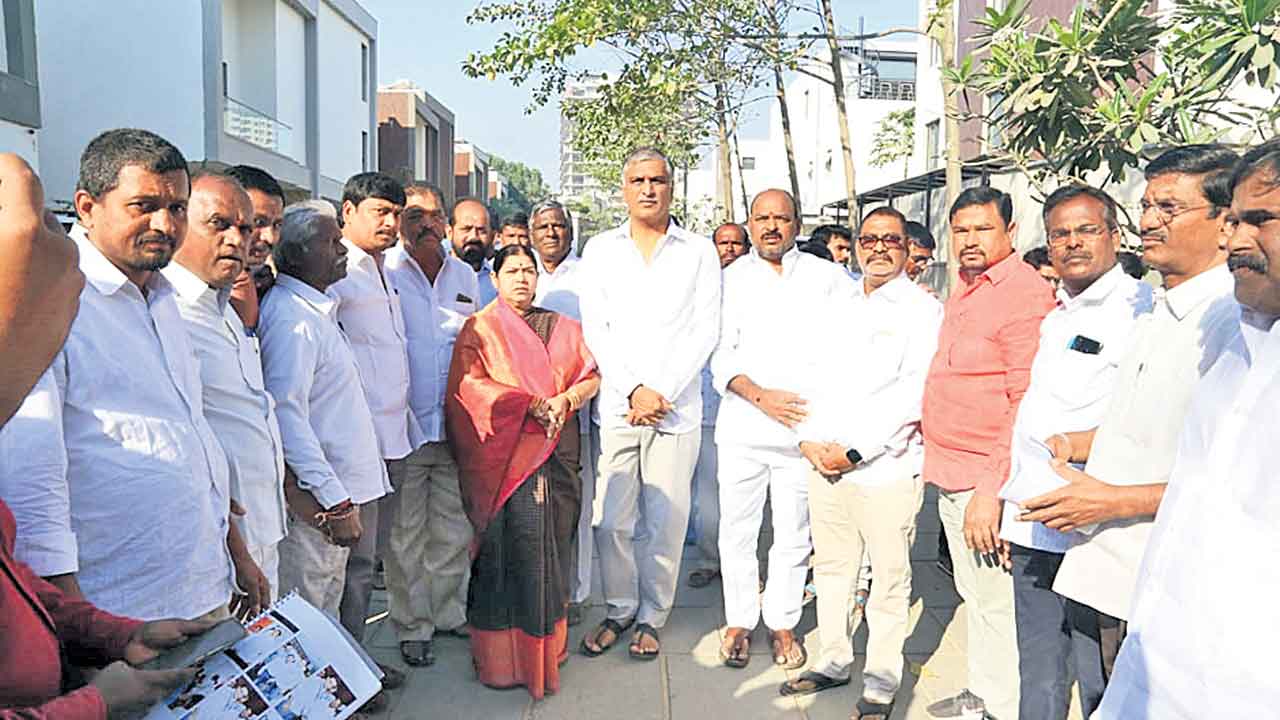 దొడ్డి కొమురయ్య విగ్రహావిష్కరణకు ఏర్పాట్లు