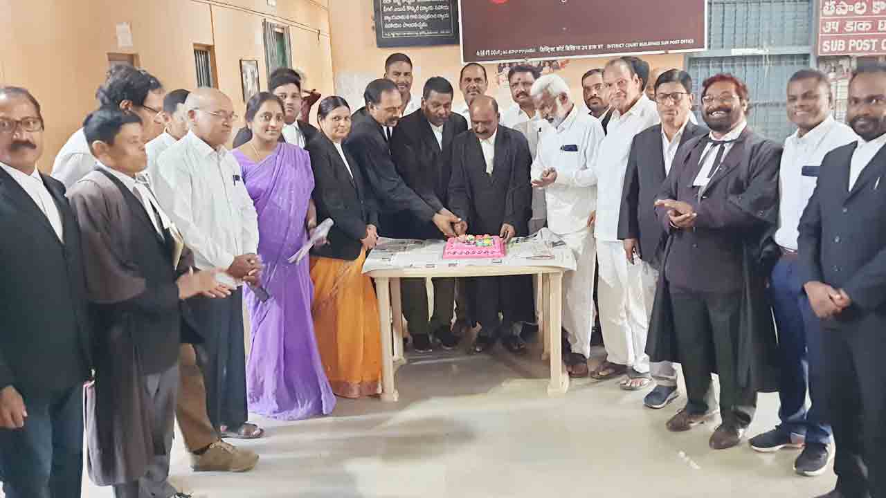 దేశ్‌కీ నేత కేసీఆర్‌.. నగరంలో ఘనంగా ముఖ్యమంత్రి పుట్టిన రోజు వేడుకలు